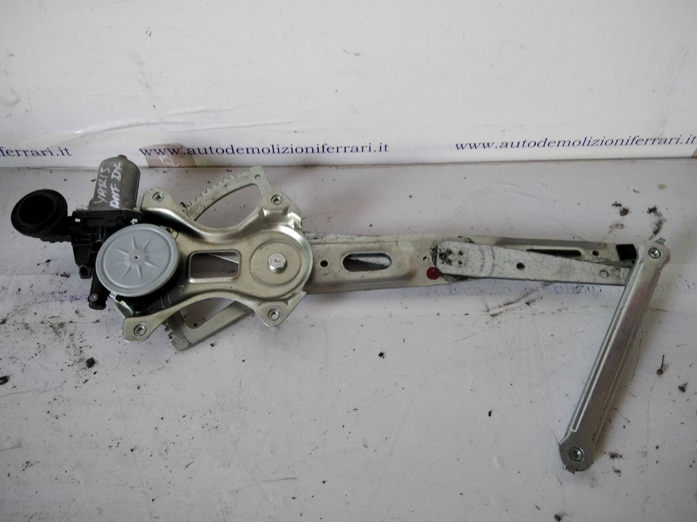 Alzacristallo elettr. porta ant. dx.